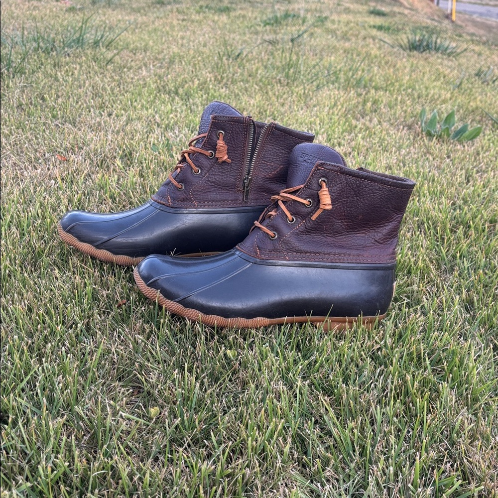 Sperry  Women’s  Black and Brown Rain Boots - Picture 6 of 6